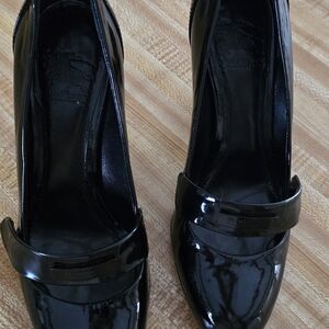 Burberry Glossy Black Heels